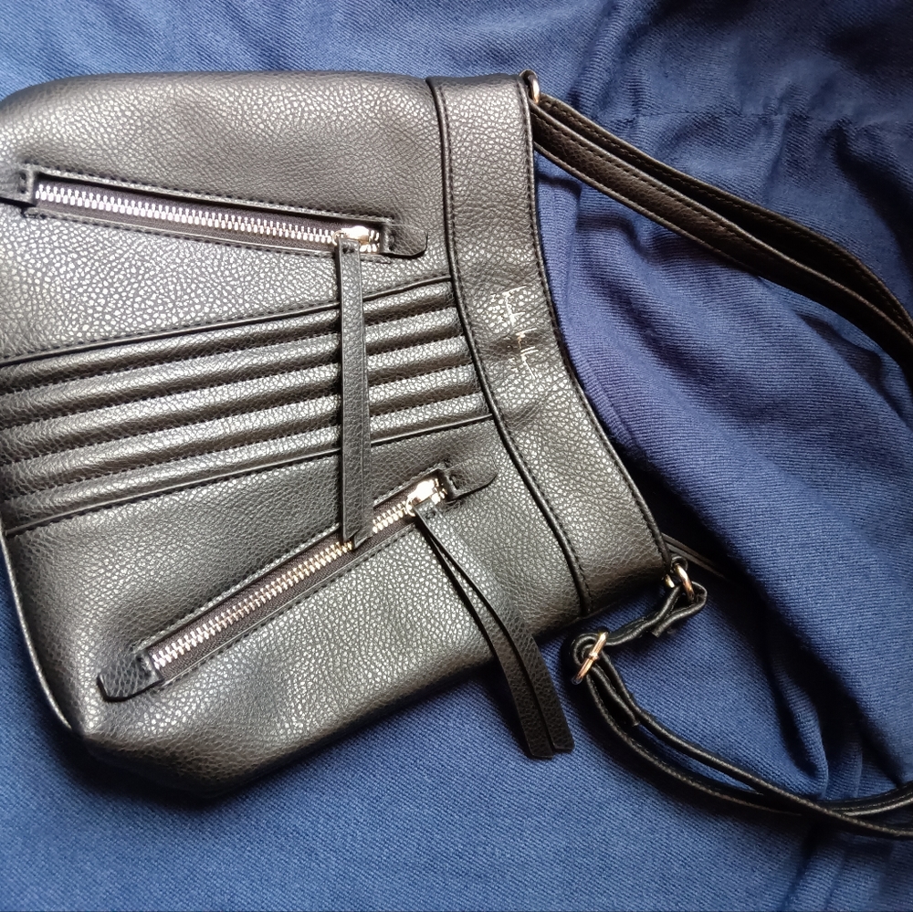2 Purses - Picture 5 of 9